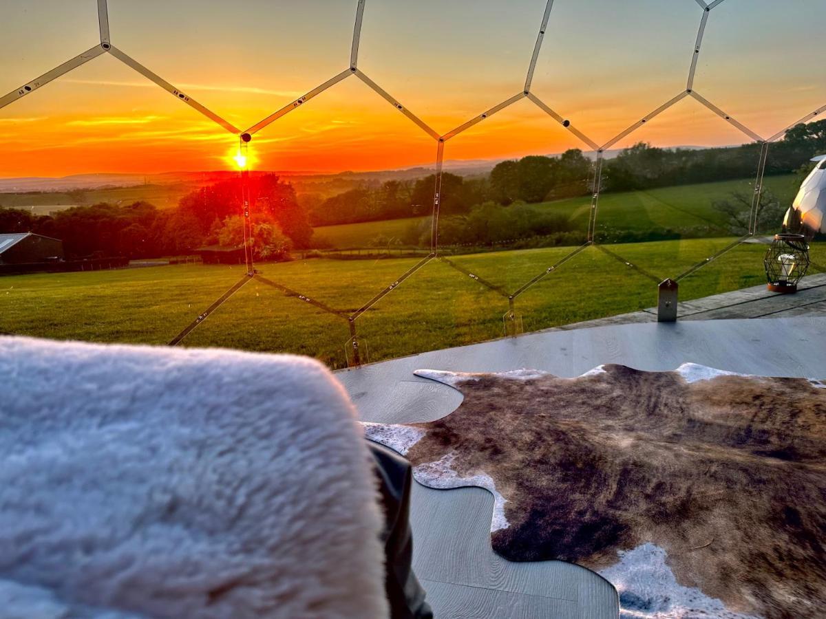 Deerstone Glamping-Boulsworth Hill Dome Hot Tub Hotel Earby Exterior photo