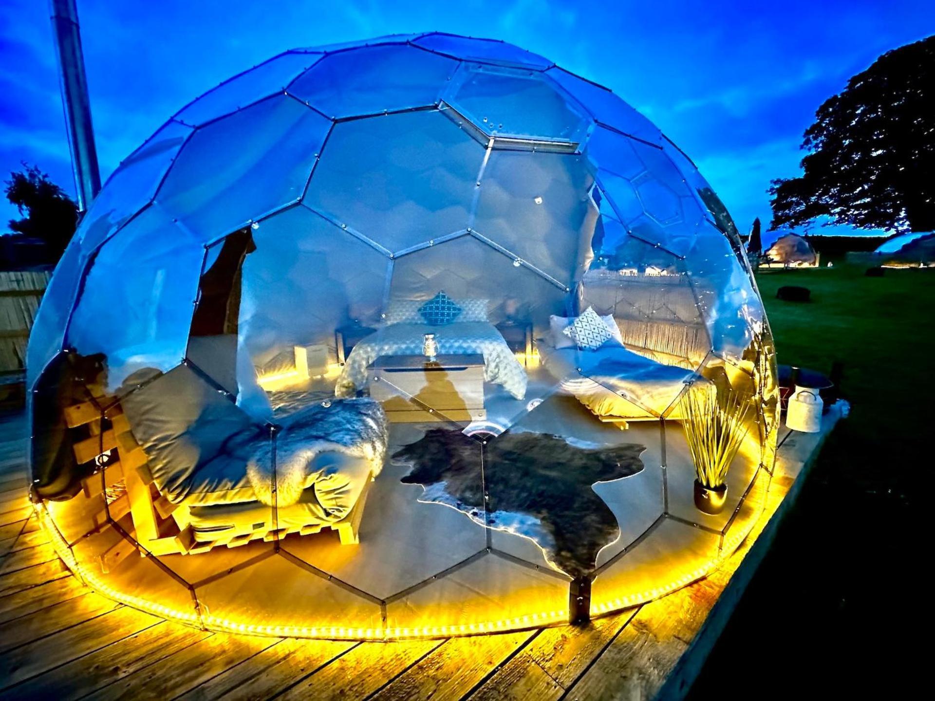 Deerstone Glamping-Boulsworth Hill Dome Hot Tub Hotel Earby Exterior photo