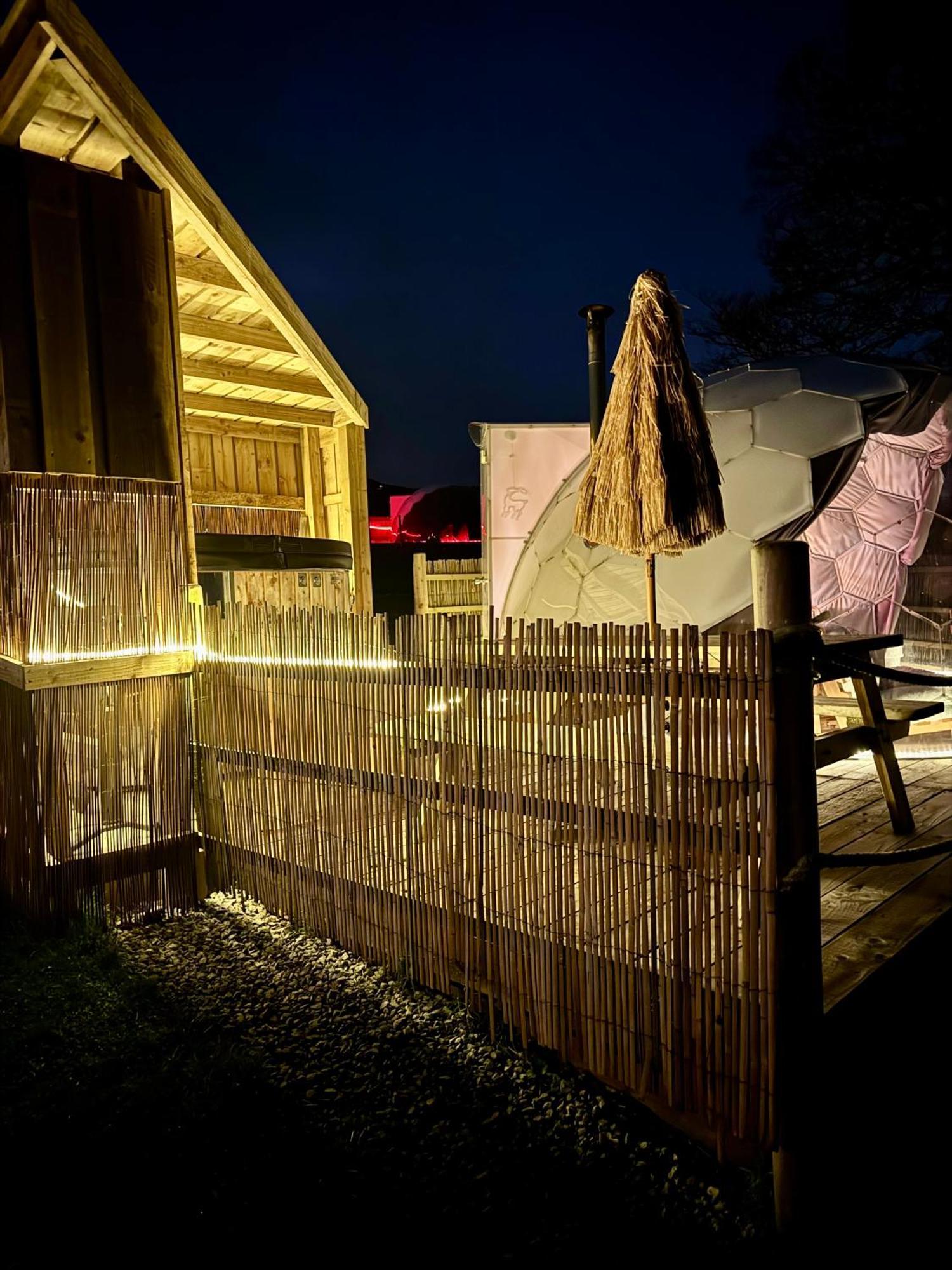 Deerstone Glamping-Boulsworth Hill Dome Hot Tub Hotel Earby Exterior photo